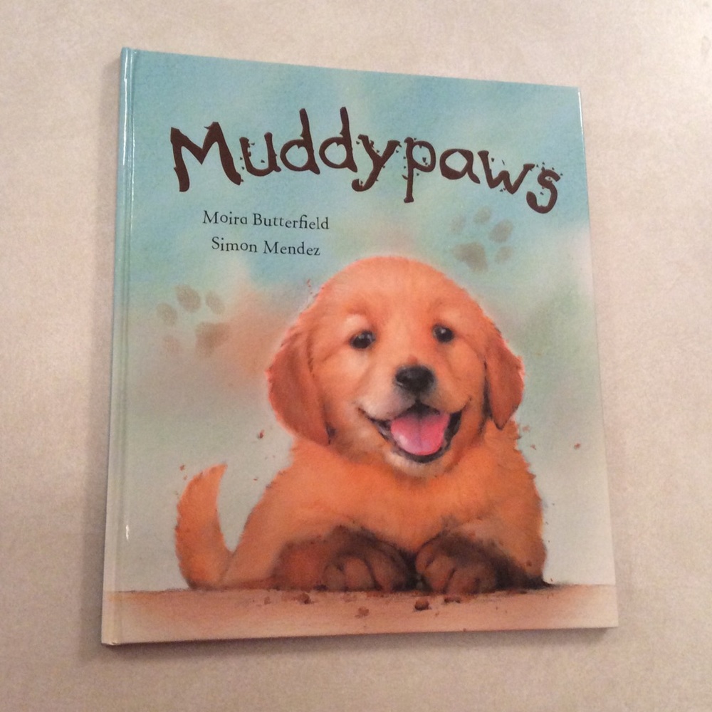 Muddy paws book by Moira Butterfield